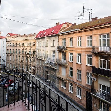 Romari Два Поверхи Apartment Lviv Exterior photo